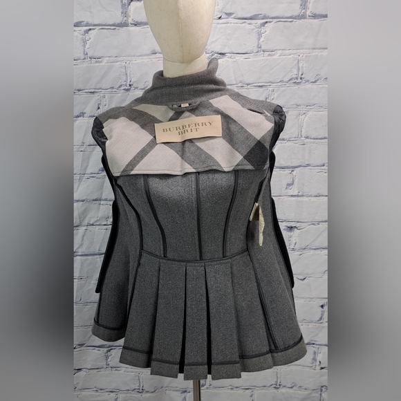 Burberry Double Breasted Pea Coat Jacket Zip Cuffs Peplum Pleated Gray Wool 2 US - Picture 9 of 16